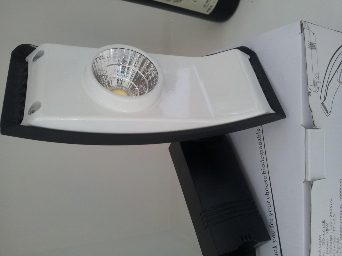if you interested in track lighting,contact my email info@chinabeautylighting.com.I will let you know more info