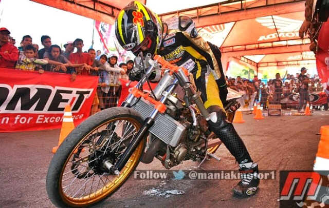 Lampiaskan kekesalan kepada motor kencang;)