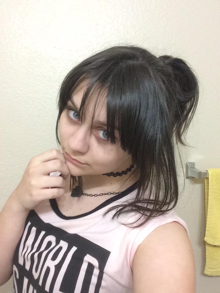 SpookHazard's tweet photo. Hey! It's been a while since I did a #PreShowerSelfie! http://t.co/t1SlGP1qGy