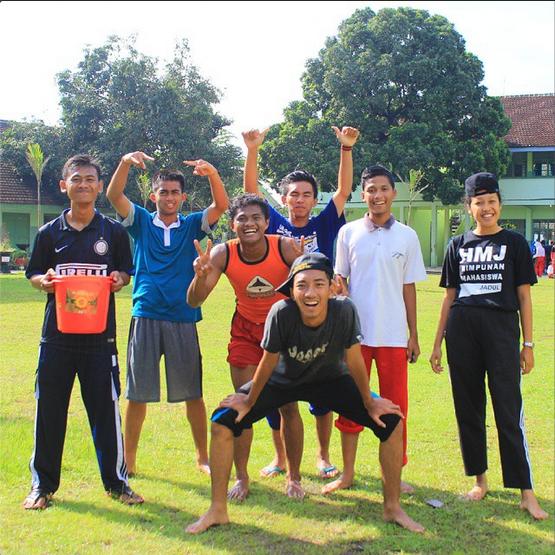 harsendurussmit's tweet photo. @infoKHARISMA pembukaan liburan yang amazing bersama keluarga besar PASKIBRA SMAN 2 BLITAR. http://t.co/tVxer4wLtA