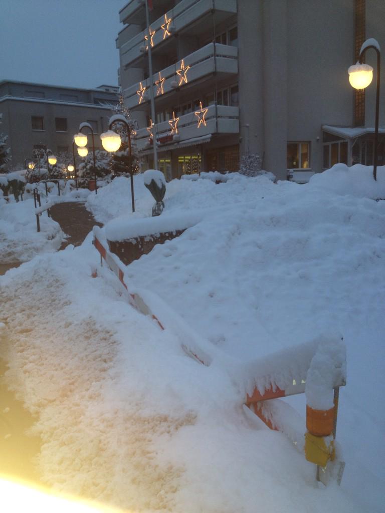 KryptekSR's tweet photo. 8:00am, walking to get my Stuff from PostOffice at -12 degrees :( http://t.co/WzvmMl4Hfb