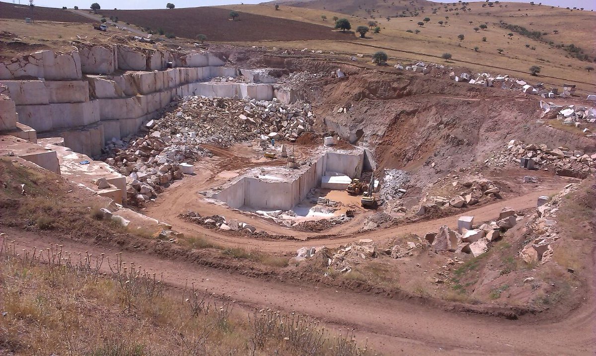 HSAMARBLE's tweet image. Mocca Beige Marble Quarry