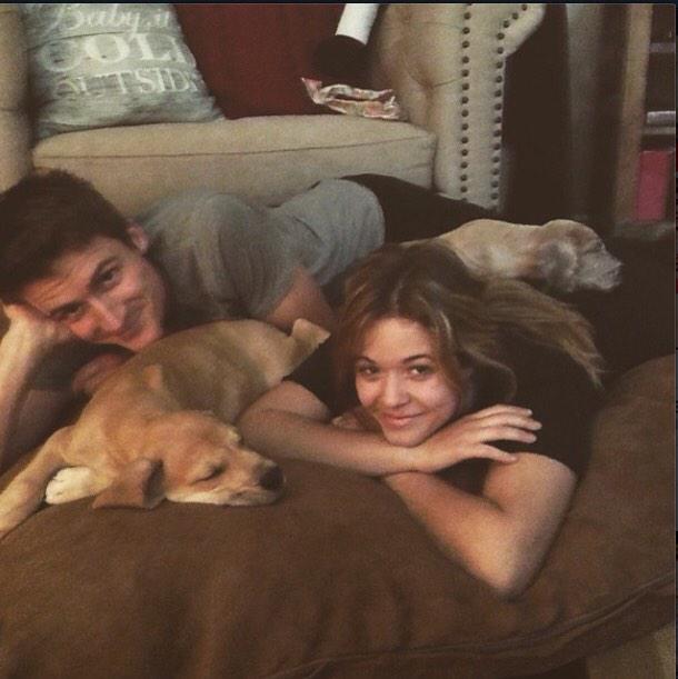 Worldwide_Sasha's tweet photo. This family is so cute @SashaaPieterse 😍😍😍😍 http://t.co/f3DK7ecVnN