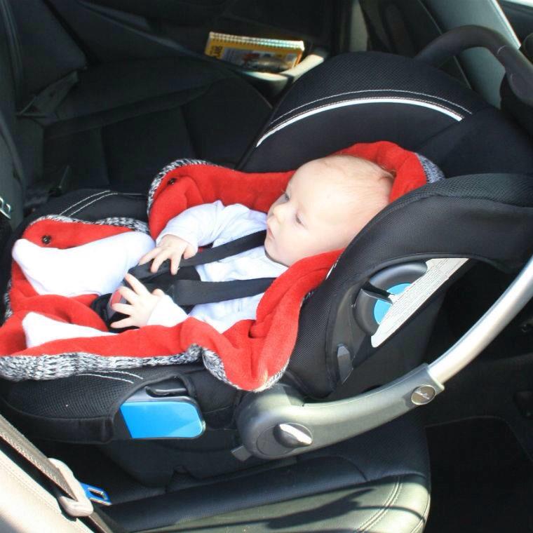 Sale £5 off - now £24.99
The Cocoon car seat blanket has 3 holes for car seat straps. Buy at cocoonbabies.co.uk