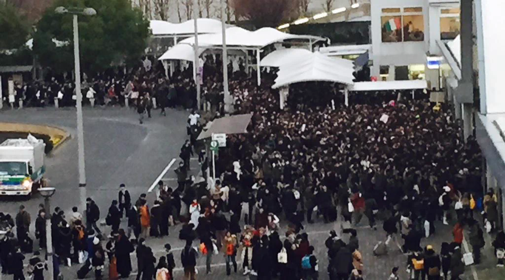 オタクが大勢集結すると、このような現象が起きるww