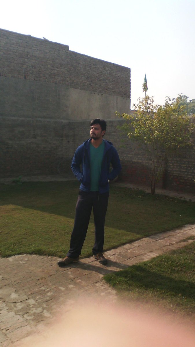 777Python's tweet image. good afternoon