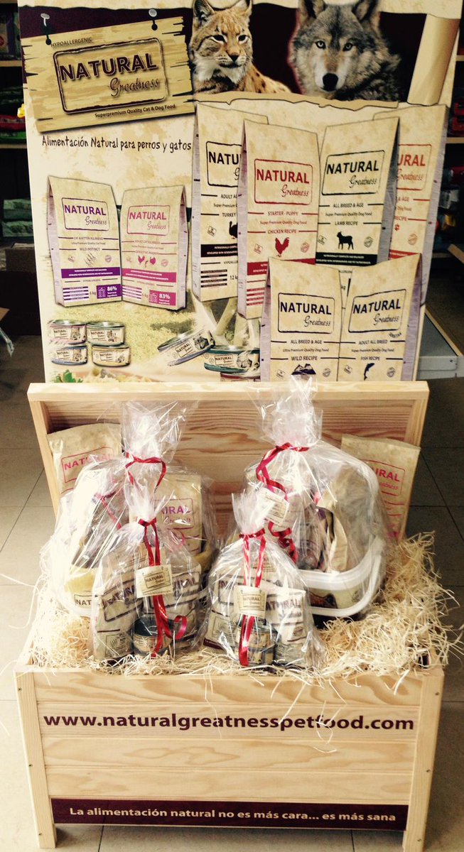 kingpet_es's tweet photo. ¿Qué os parece este stand de Natural Greatness que montamos recientemente? Aliméntalos de manera sana y natural http://t.co/KuY12nHDWv