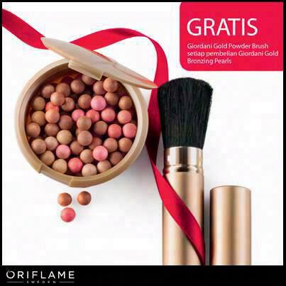 ekapramuditha's tweet photo. Ayoo yang mau pipi nya merona pake blush on ini hanya 198.000 GRATISS aplikator brushnya !! Normalnya 348.000.. http://t.co/6fwrTttEMF