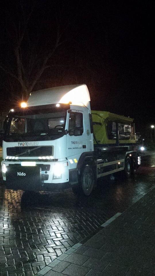 Ook tijdens de feestdagen gaan onze strooiwagens op pad! #strooien #gladheid #gladheidsbestrijding