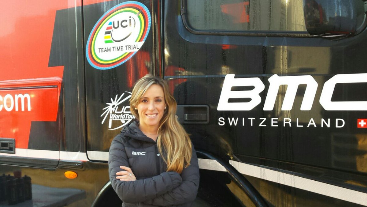ciclo21's tweet photo. . @MAuxiMartin nos cuenta su experiencia en un equipo del nivel del @BMCProTeam http://t.co/Qkfn1NK62O http://t.co/AxfzBtxg1m