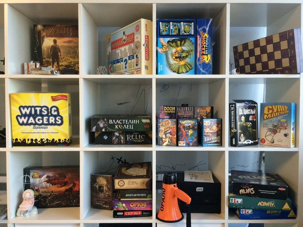 «Ужас Аркхэма», «Активити» и «Колонизаторы»: geektimes.ru/p/243705/. Настолки, в которые играют айтишники.