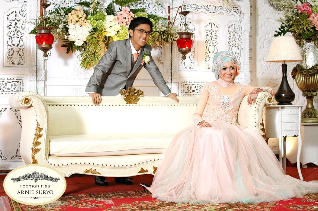 arniesuryo_mua's tweet image. #pengantinmuslim #pengantinhijab rara &amp;amp; uqi by #arniesuryo #roemahriasarniesuryo #muajogja #riaspengantinjogja