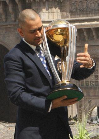 IBBTalentHQ's tweet photo. Performances matter more than skills. An example well set by Ex- Indian captain,Test Cricket.#DhoniRetires #İBB http://t.co/ycATBZJCh0