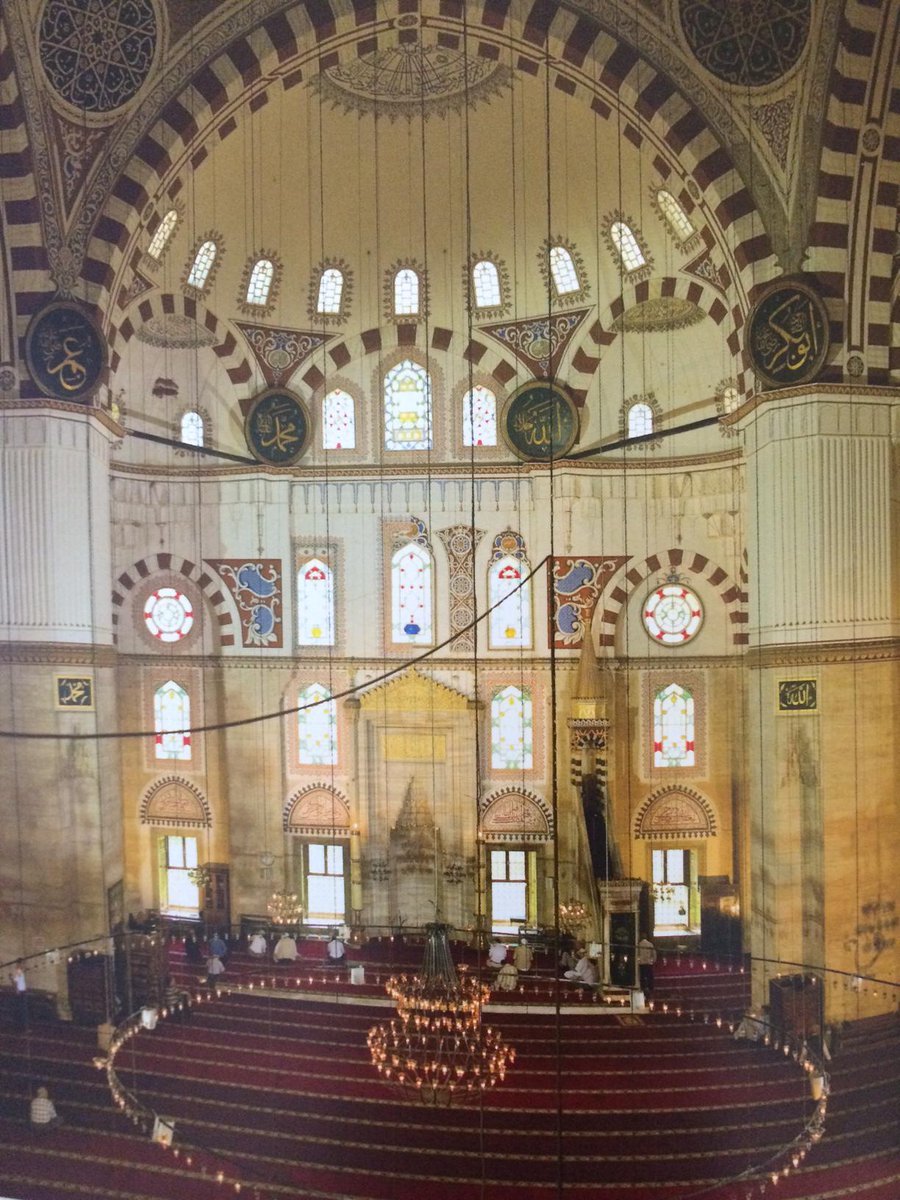 elif_topcuoglu7's tweet photo. 22 yaşında vefat eden oğlu Şehzade Mehmet için Kanuni Sultan Süleyman tarafından Mimar Sinan'a yaptırılan camii. http://t.co/Vl3ZTlQss8