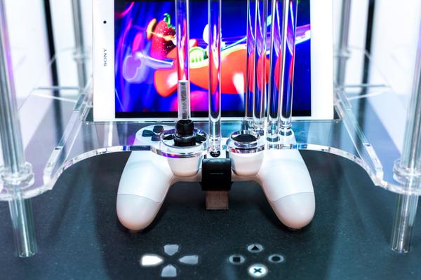 PlayStationFR's tweet photo. Dernier jour pour représenter la #TeamPlayStation http://t.co/a3HT7aqUew #RemoteCTRL http://t.co/YY0qsCWUUE