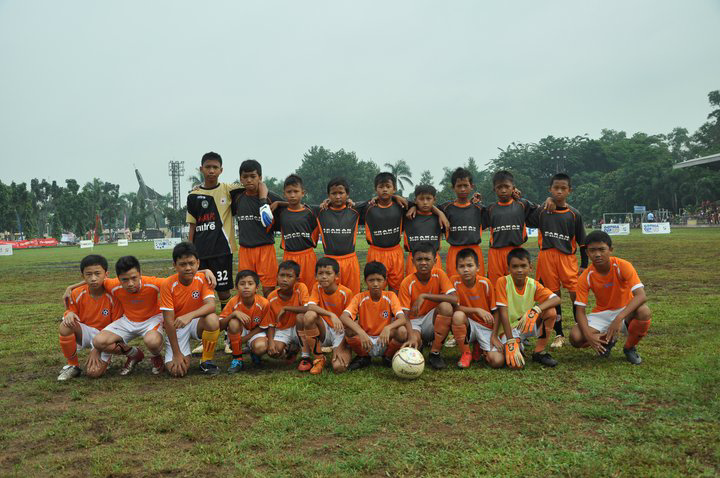 BullinDicky's tweet photo. Haha masih ada ajah nih foto "@Ramaramses: "JADUL" @BullinDicky http://t.co/bwjOBWxq7B"
