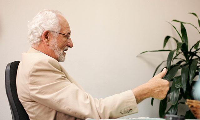 perucop20's tweet image. RT @larepublica_pe: [FOTOS] Falleció Antonio Brack, el primer Ministro del Ambiente ow.ly/GBw2N