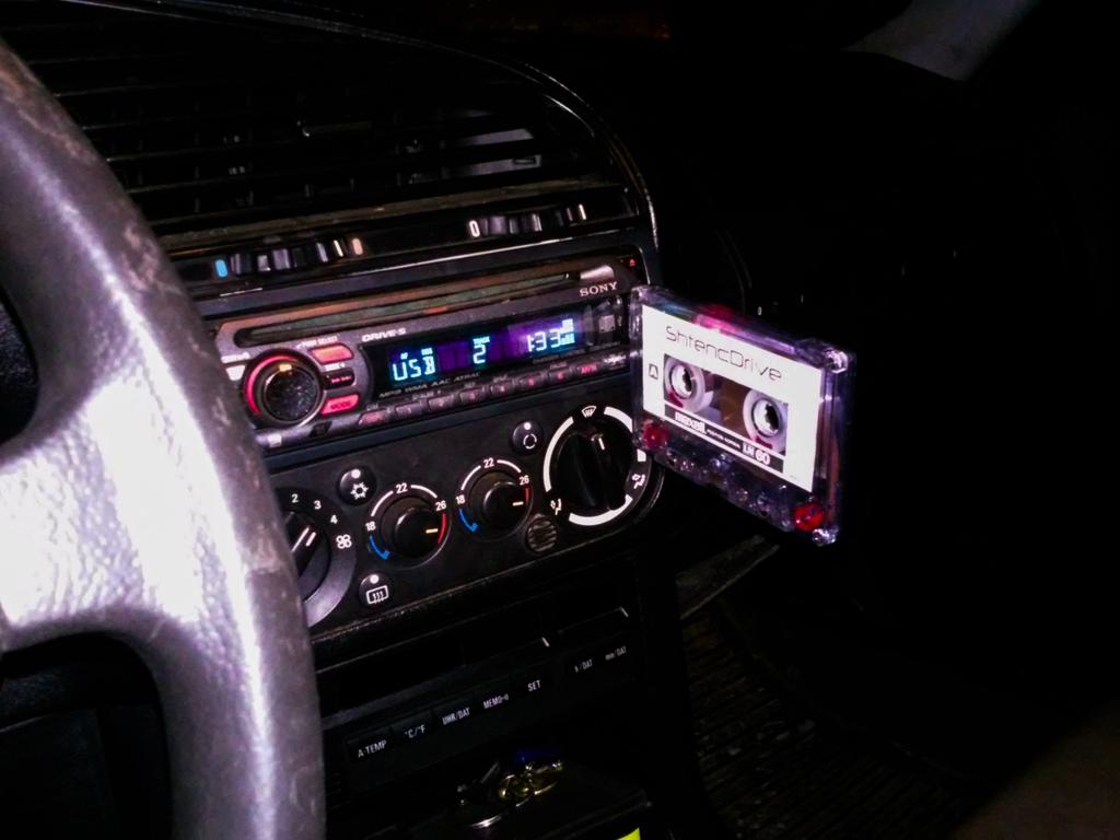 Jawists's tweet photo. Varu beidzot kaseti paklausīties ;D #digitaltape #shtencdrive http://t.co/SqjLiBZYd4