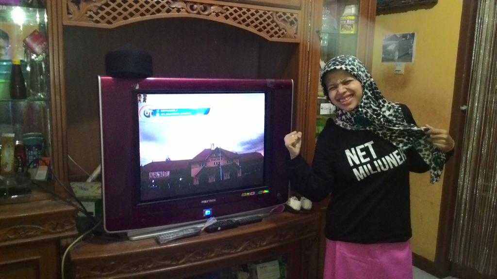 ochyGreen's tweet photo. Ayo Pak Polisi semangat terus berantas kejahatan dan kenakalan remaja! SIAP 86! #NETMILIUNER_4 http://t.co/vT91AdCmZI
