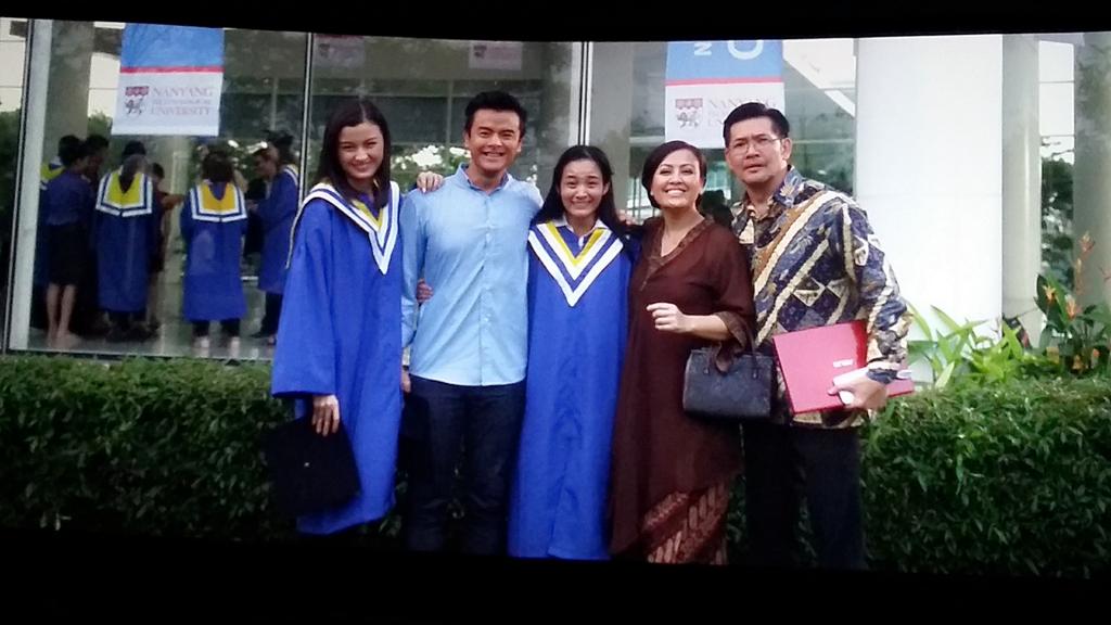 Nindya_ippit's tweet photo. @chelseaislan uang mmang pnting,tp apa arti sukses kl ga ada org yg menyayangi kita. Aku btuh km alva..shmily merry http://t.co/piexEFJ8XE