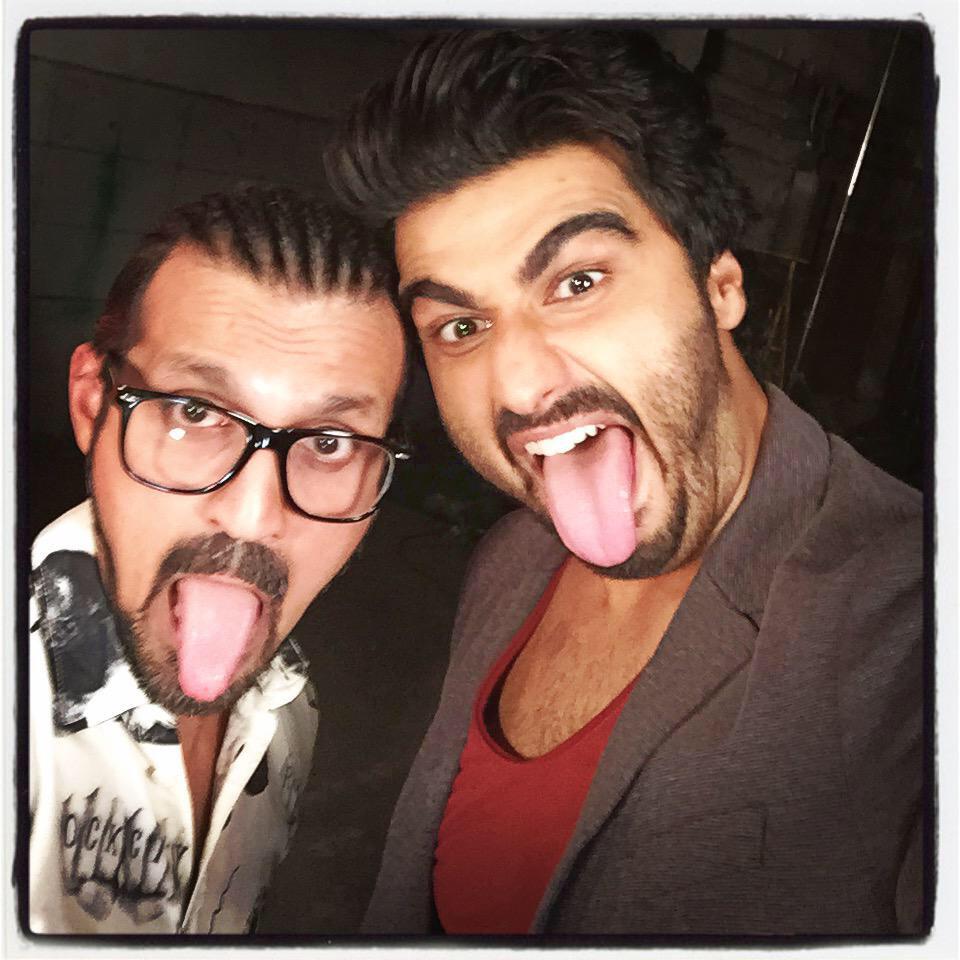 Arjun Kapoor FC USA on Twitter: "[PIC] Show Your Tongue....erm Your #Tevar! 😜 @arjunk26 with @PatelDevansh on the show Freaky Fridays 😁 http://t.co/MTux7ipSeq" / Twitter