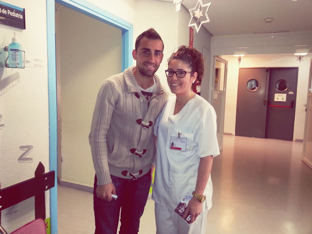 Hoy los más peques del hospi son un poquito más felices!🎁👶Gracias x vuestra visita! <a href="/paco_alcacer/">Paco Alcácer</a> <a href="/Toni_barragan19/">Antonio barragan</a>