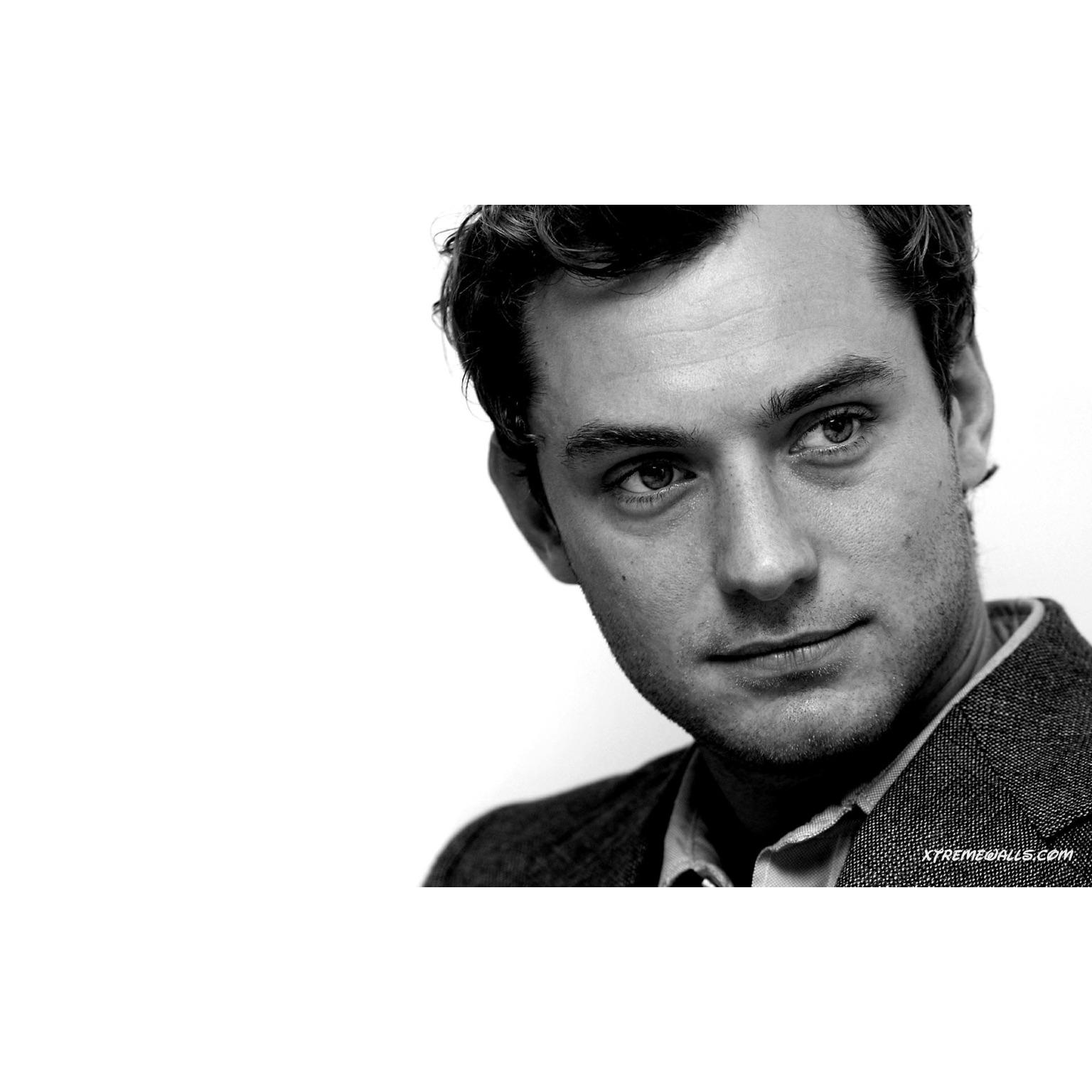 Happy Birthday, Jude Law.  