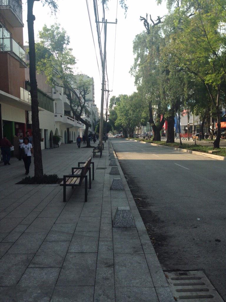 No olviden que en la nueva <a href="/MASARYKCDMX/">Corredor Av. Masaryk</a> las banquetas son de uso exclusivo del peatón: