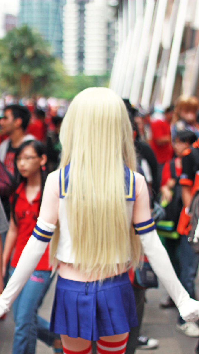 neptuniakig's tweet photo. Met Shimakaze at #comicfiesta2014 http://t.co/zyQ1EgBsLg