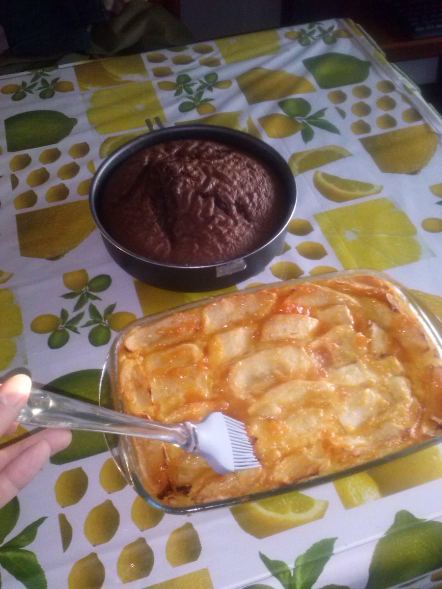 ManuColchero95's tweet photo. Volviendo a la cocina x navidáaa!! http://t.co/PPbrHCJMsJ