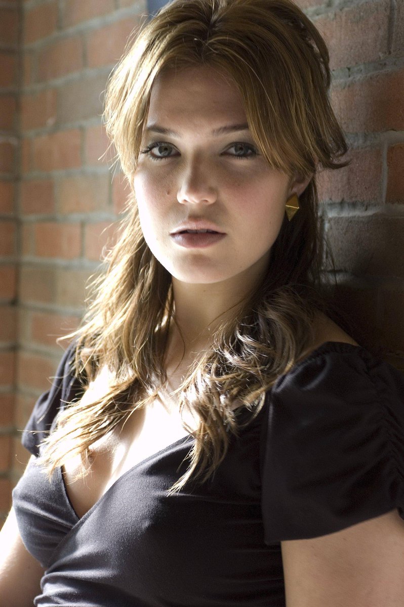 Mandy moore sexy