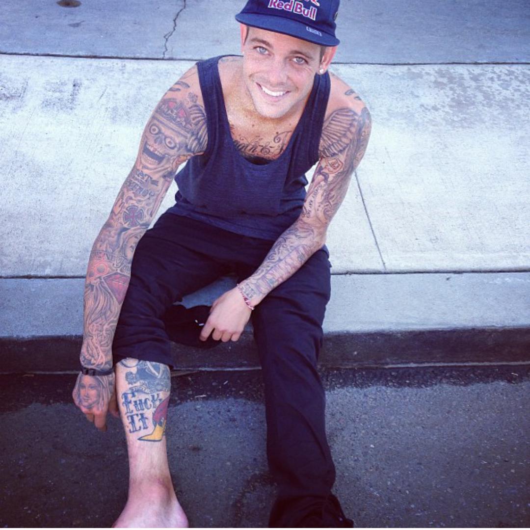 Happy birthday to the love of my life aka Ryan sheckler!!!¡ (I swear I\m not obsessed) 
