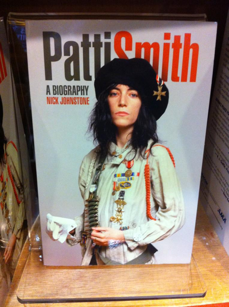 Happy Birthday Patti Smith!! 