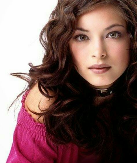  happy birthday kristin kreuk i love beautiful i am your fan number kisses 