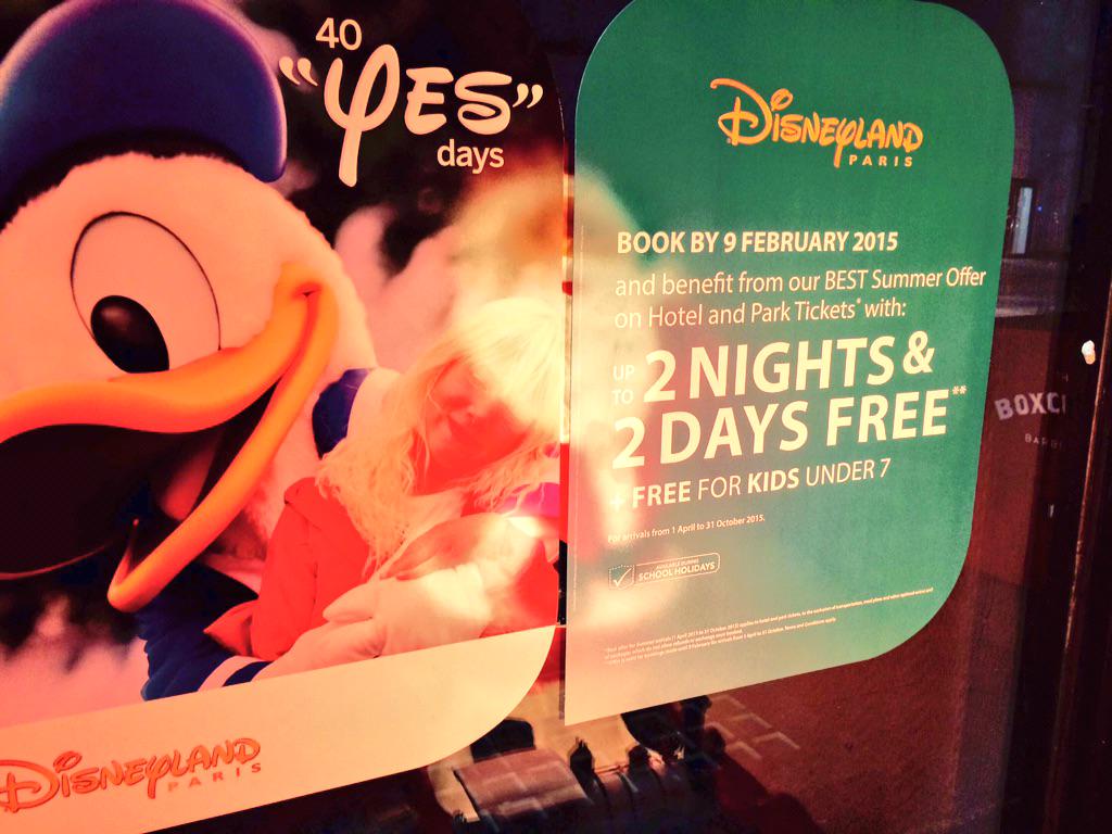 Amazing #bargain - Get free nights with every #holiday to #DisneylandParis ! Offer is valid for school holidays :D
