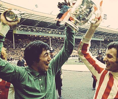 Happy 77th birthday to and Legend Gordon Banks  