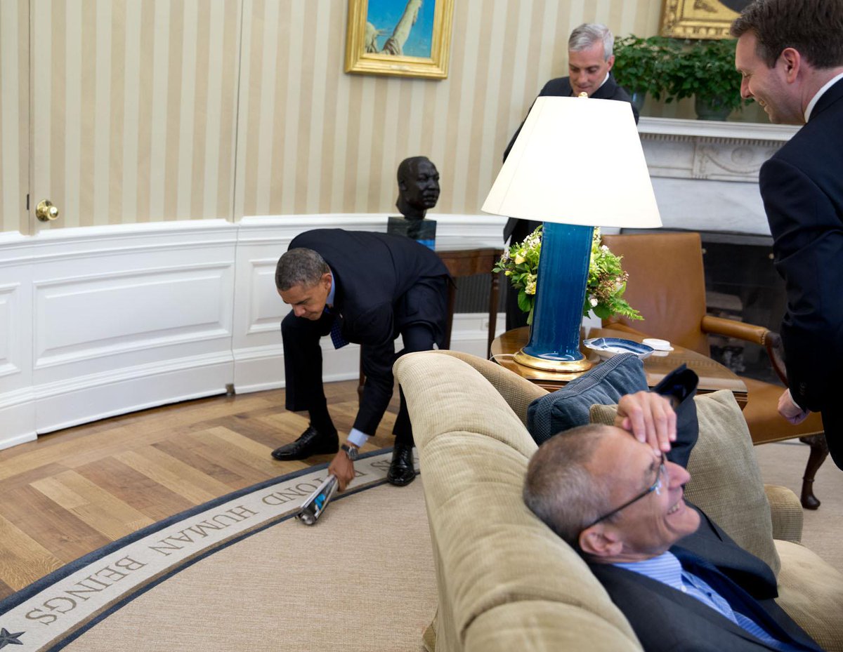 "Aides laugh as the President swats a fly that was invading his space in the Oval Office." (Official White House Photo by Pete Souza) "Aides laugh as the President swats a fly that was invading his space in the Oval Office." (Official White House Photo by Pete Souza)