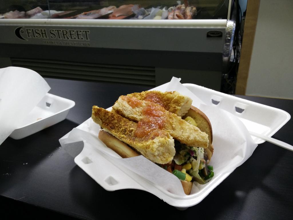 JBT888's tweet photo. Checkout Fish Street Market &amp; Open Kitchen for awesome sandwiches: lobster roll, shrimp po boy &amp; cod po boy. Oh boy! http://t.co/xwcOEPRu7k