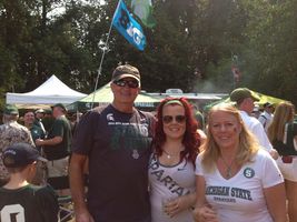 LSJGreenWhite's tweet photo. Spartans come to ‘CrazyMSULady’ for Cotton Bowl http://t.co/95iQzH7FOG http://t.co/vC5eEk7WJq