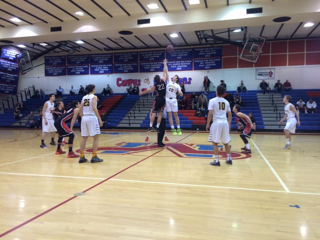 MarcBeasley's tweet photo. Gilbert and Chaparral tipping off! #TipOffTweet #VMBC #MonarchSports http://t.co/TwMsJYxJaa