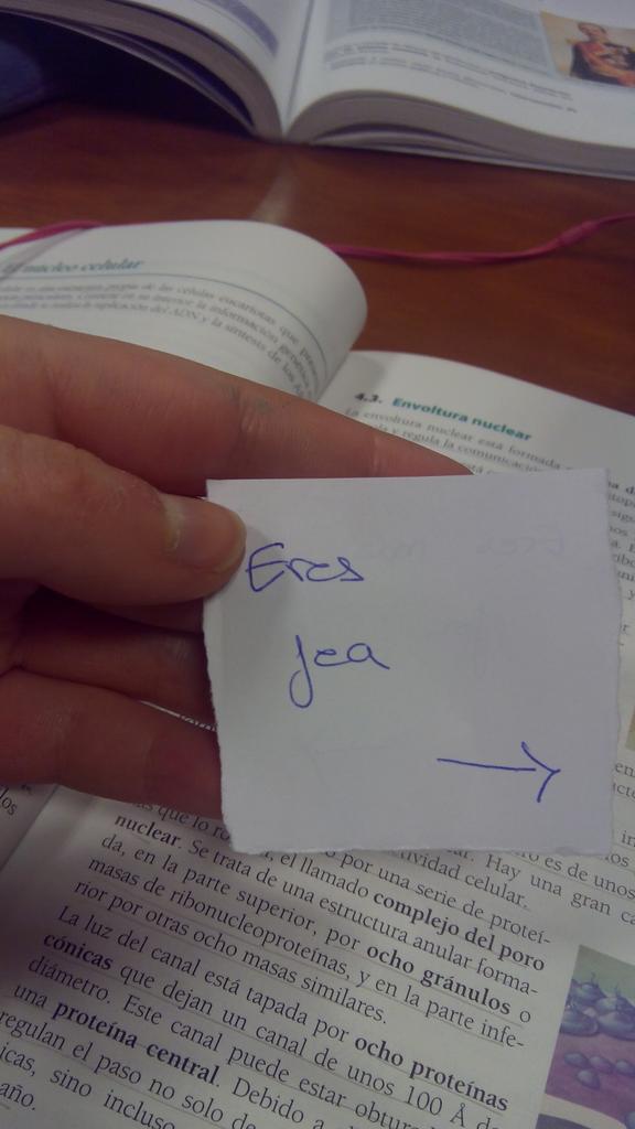 SoniaBoado's tweet photo. @Andrea7CM  encontrarse mensajes así no tiene precio. http://t.co/ZiCO7ZKBCi