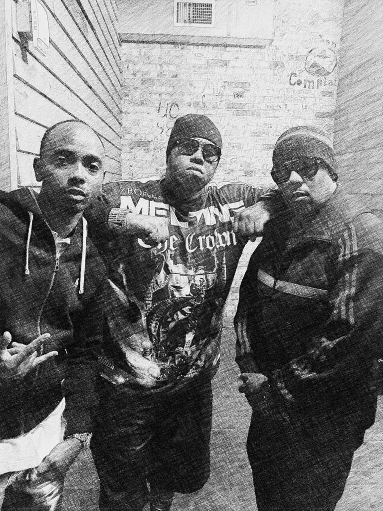 2_THEHARDWAY's tweet image. Christmas night 2k14, @djeric713 along with @2_THEHARDWAY ...the album &quot;Still Screwed Up&quot; is on the way...