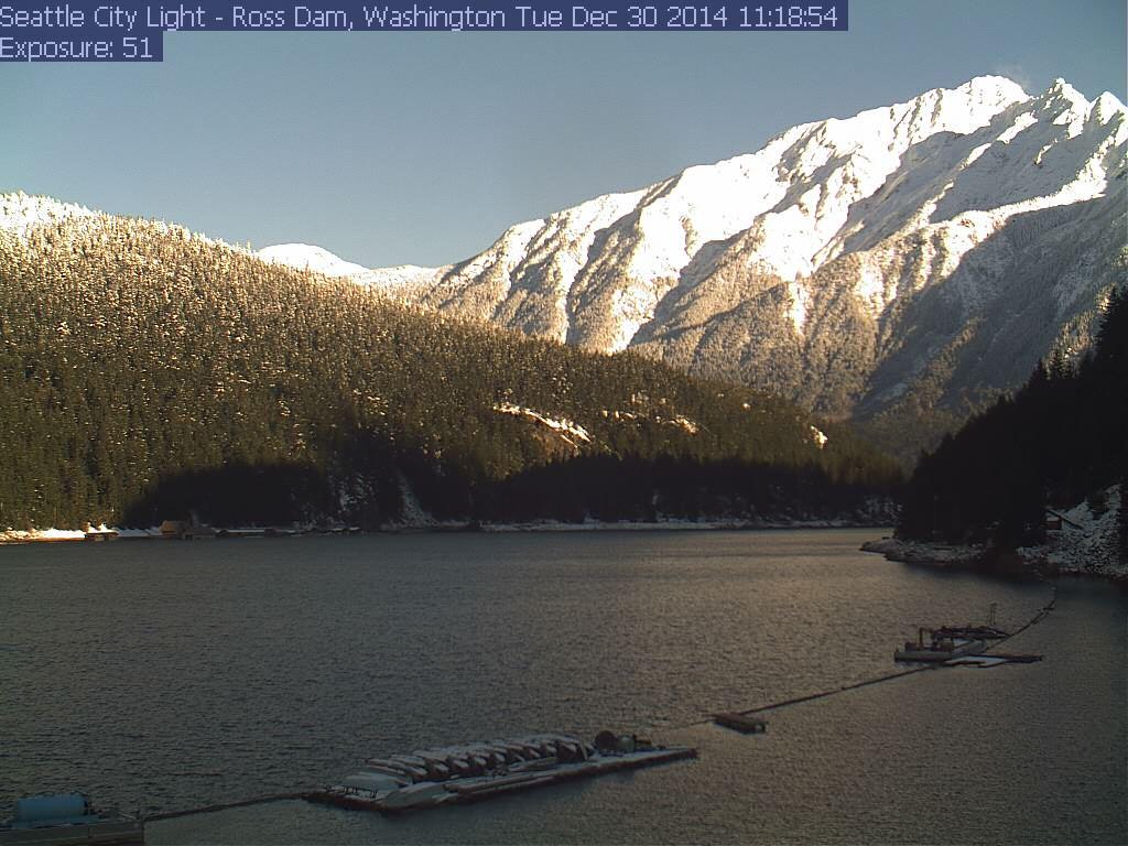 NCascadesNPS's tweet photo. See fresh #snow on #JackMountain from #RossDam (H/T @SEACityLight for the #webcam - http://t.co/aE1HXOfiP8) http://t.co/6oAsXNdTOb