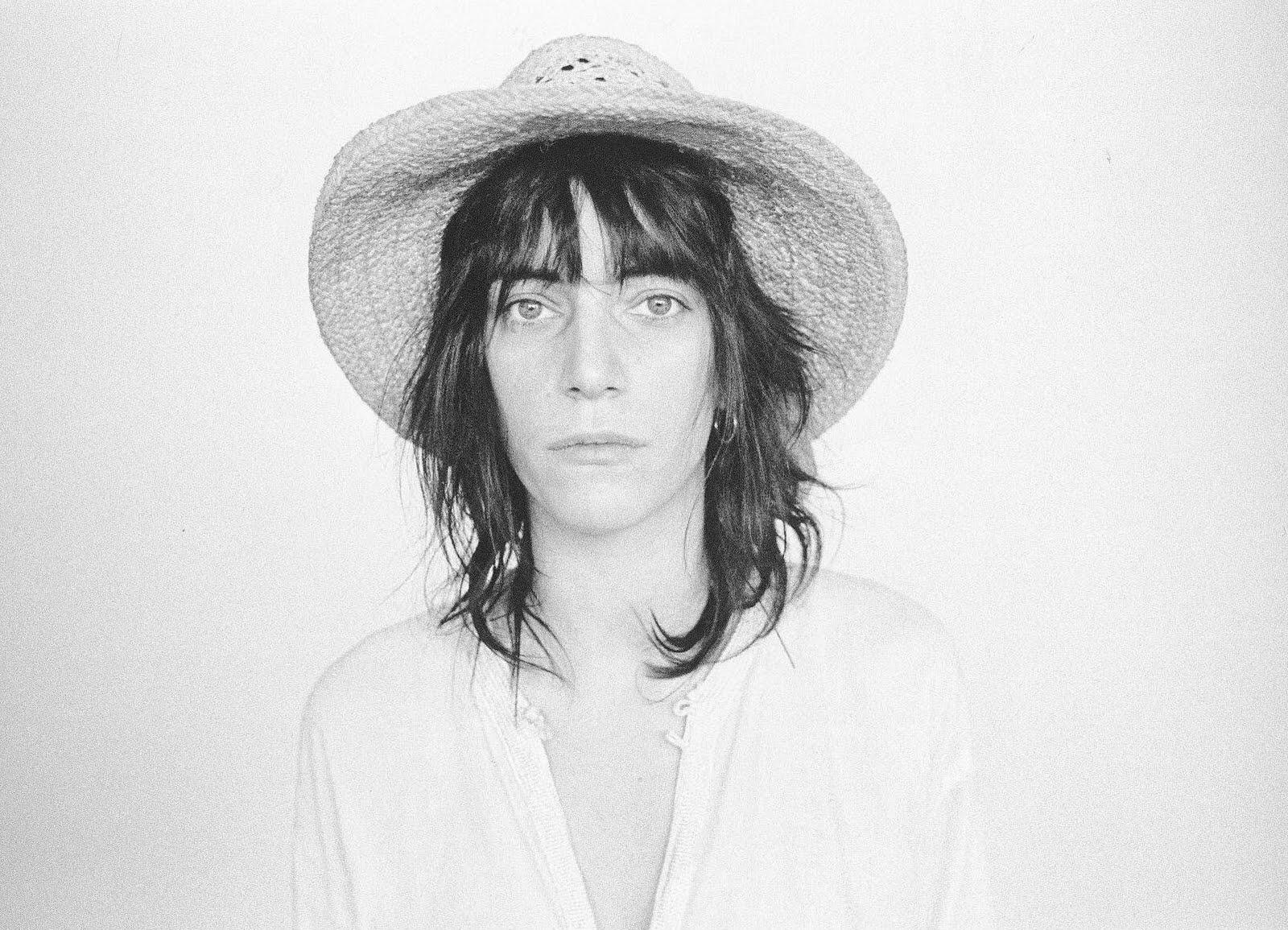 Happy 68th birthday to the Godmother of Patti Smith! 