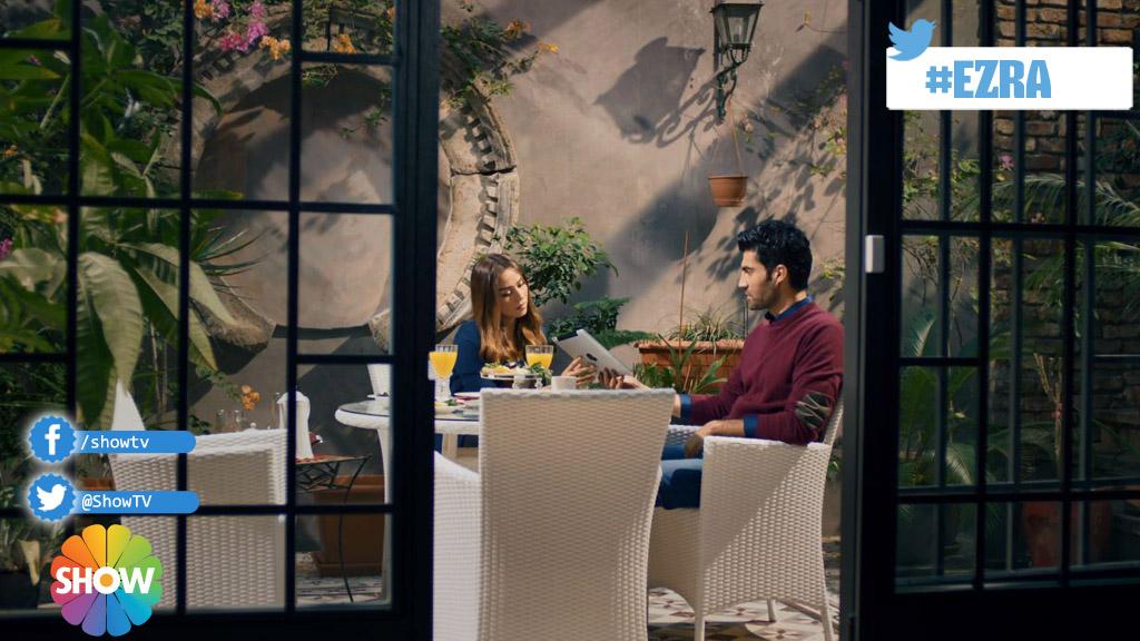 ShowTV's tweet photo. #Ezra Cahangir, Mustafa ve ekibiyle ilgili toplanan bilgileri Reyna ile paylaşır   http://t.co/e6DKph5NI3 http://t.co/dtZkp8yUho