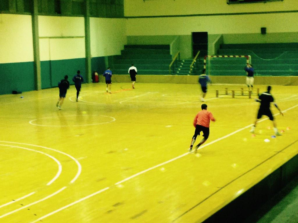 ALBADADA5's tweet photo. Segunda sesión de la semana y última del año el viernes mas animo @cd_nuevaelda_fs http://t.co/1Phg12H1l7
