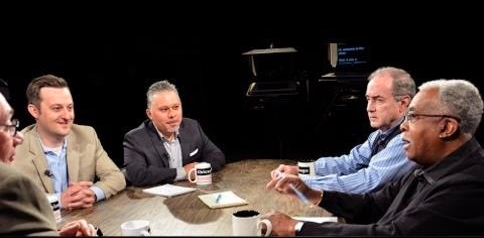 ChicagoNewsroom's tweet photo. #2014Roundup with @WhiteRhinoRay discussing the post-mortem on @CNN's #Chicagoland http://t.co/ejKmHFyo79 http://t.co/QOobooimWC