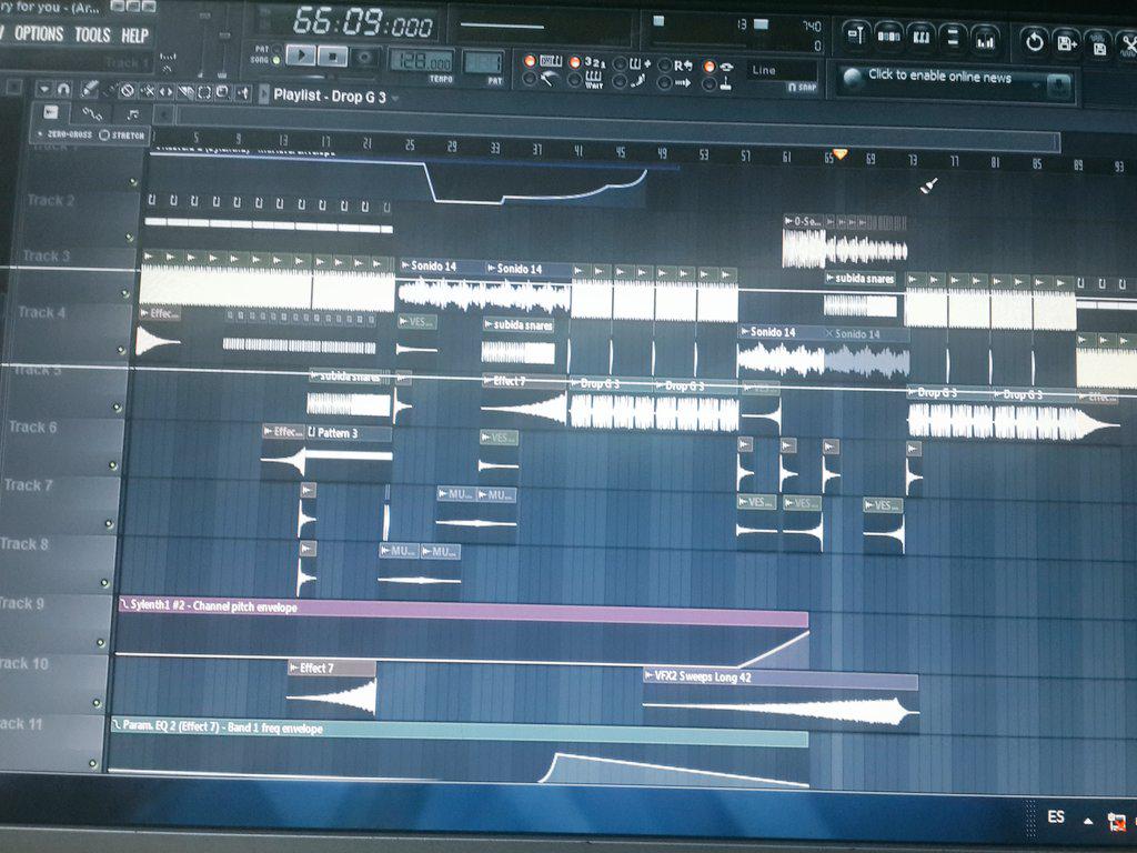 arturoiva's tweet image. Abrir tu Fl Studio y terminar asi 😍 #September #CryForYou #RMX