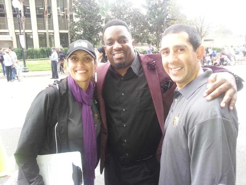 Rodzcomic's tweet photo. Omni Productions Crew. http://t.co/TMd1DOgUnr
