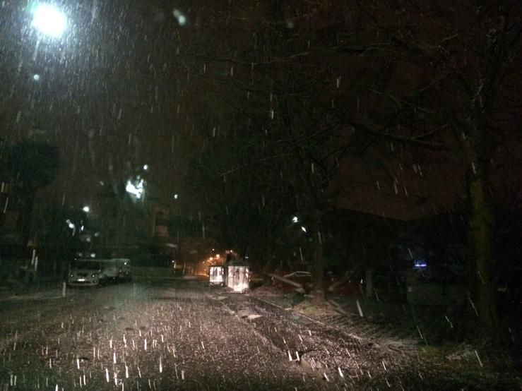 #Forlì nevica. Questa notte giro con spargisale. Lame pronte se neve supera 5 cm <a href="/davidedreifo/">Davide Drei</a>